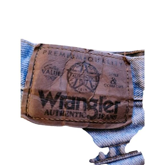 Vintage Wranglers light wash mom jeans - Picture 7 of 7